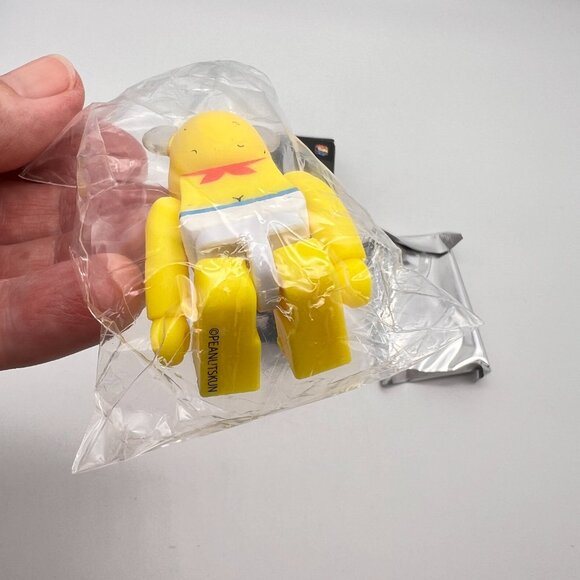 Bearbrick Series 48 Dress Up PEANUT Artist Medicom Be@rbrick 100% Figure - Picture 5 of 8